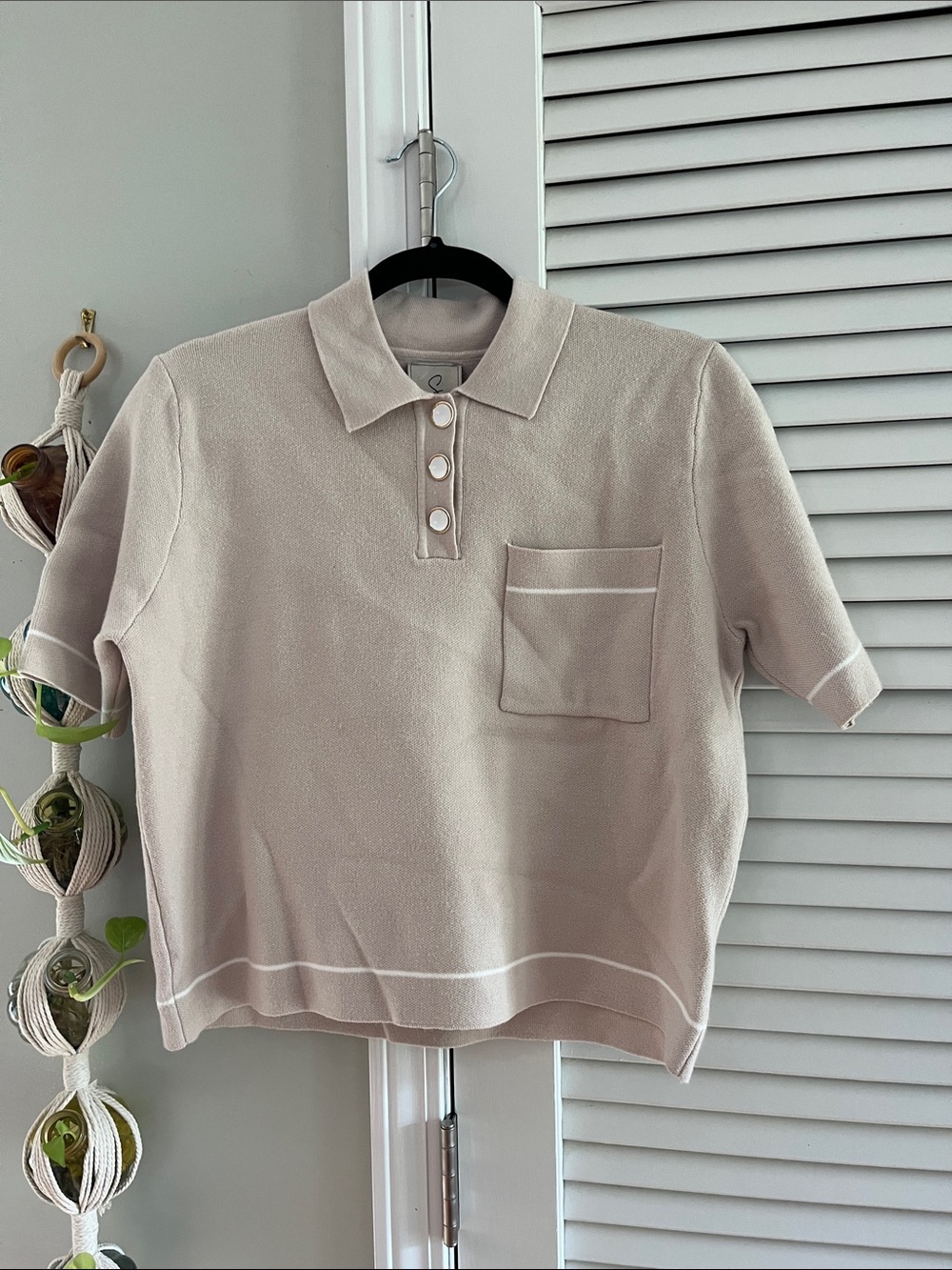 Sioni Pale Beige Short-Sleeve Polo Knit Top with Chest Pocket